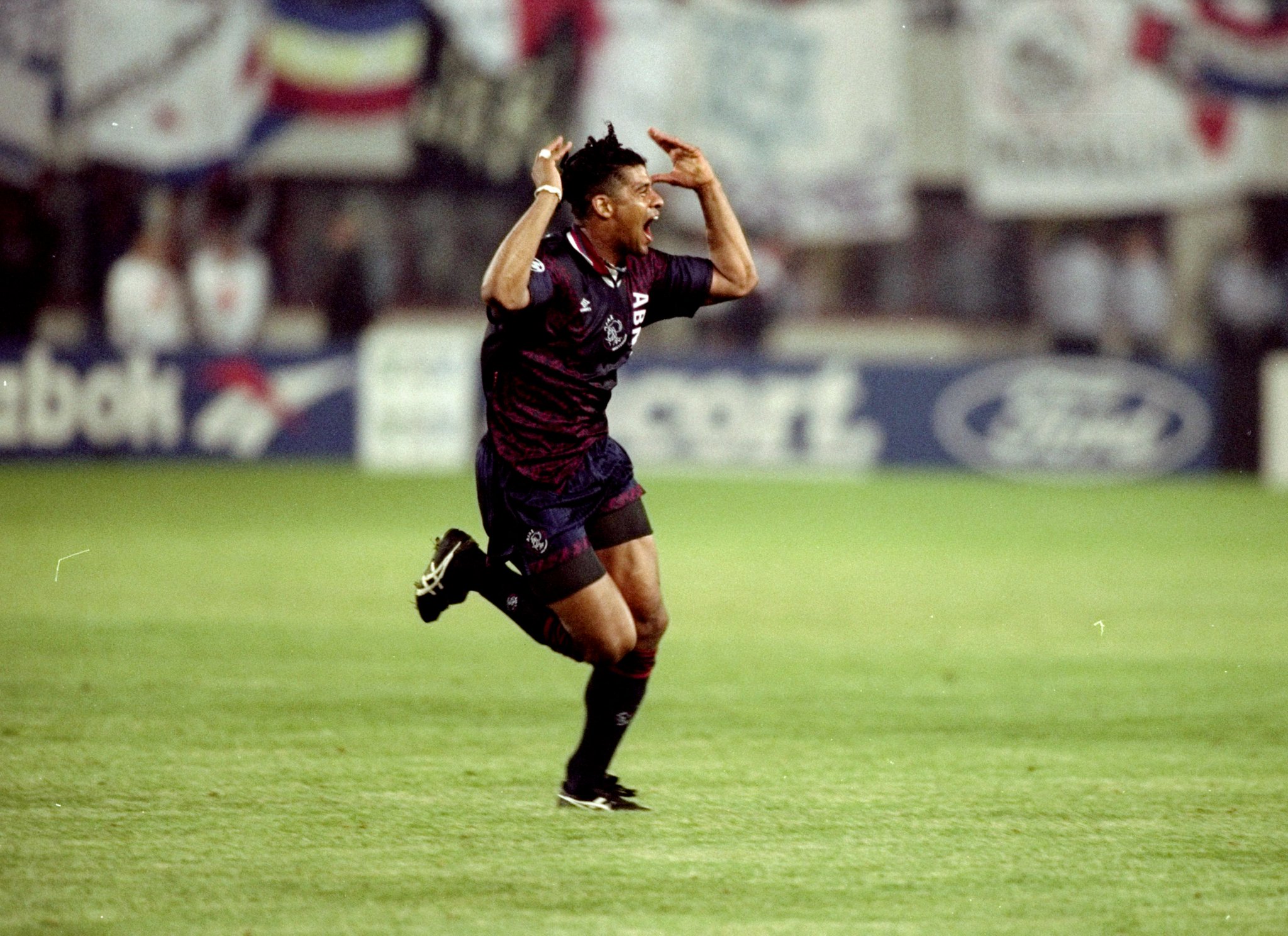 11 Best Players to Suit up for both Barcelona & Ajax